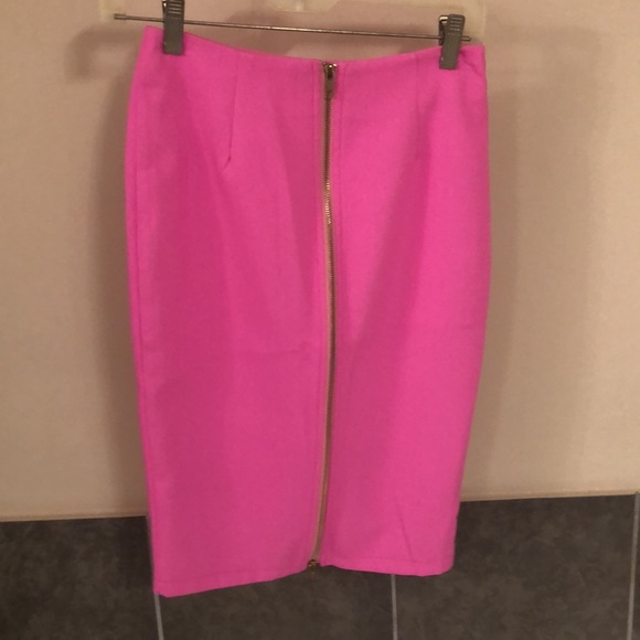 Hot pink midi - Picture 3 of 3